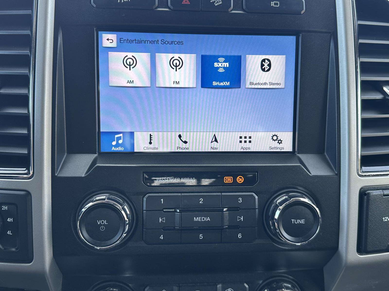 Certified 2019 Ford F250 Lariat w/ Chrome Package AWD/4WD image 10