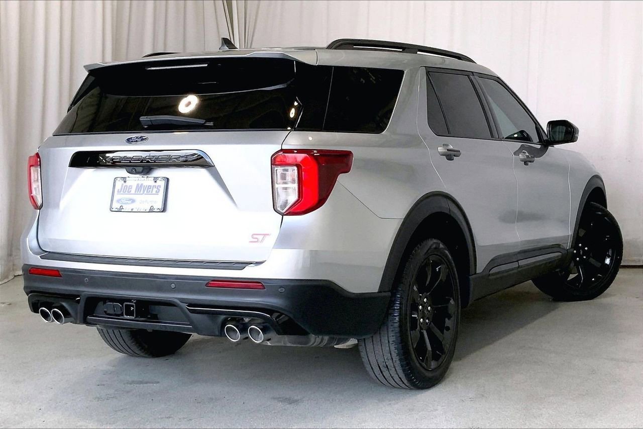 Certified 2023 Ford Explorer ST w/ Equipment Group 401A image 4