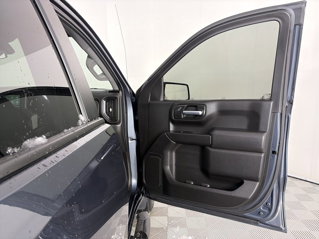 Used 2021 Chevrolet Silverado 1500 Custom w/ LPO, Dark Essentials Package image 26