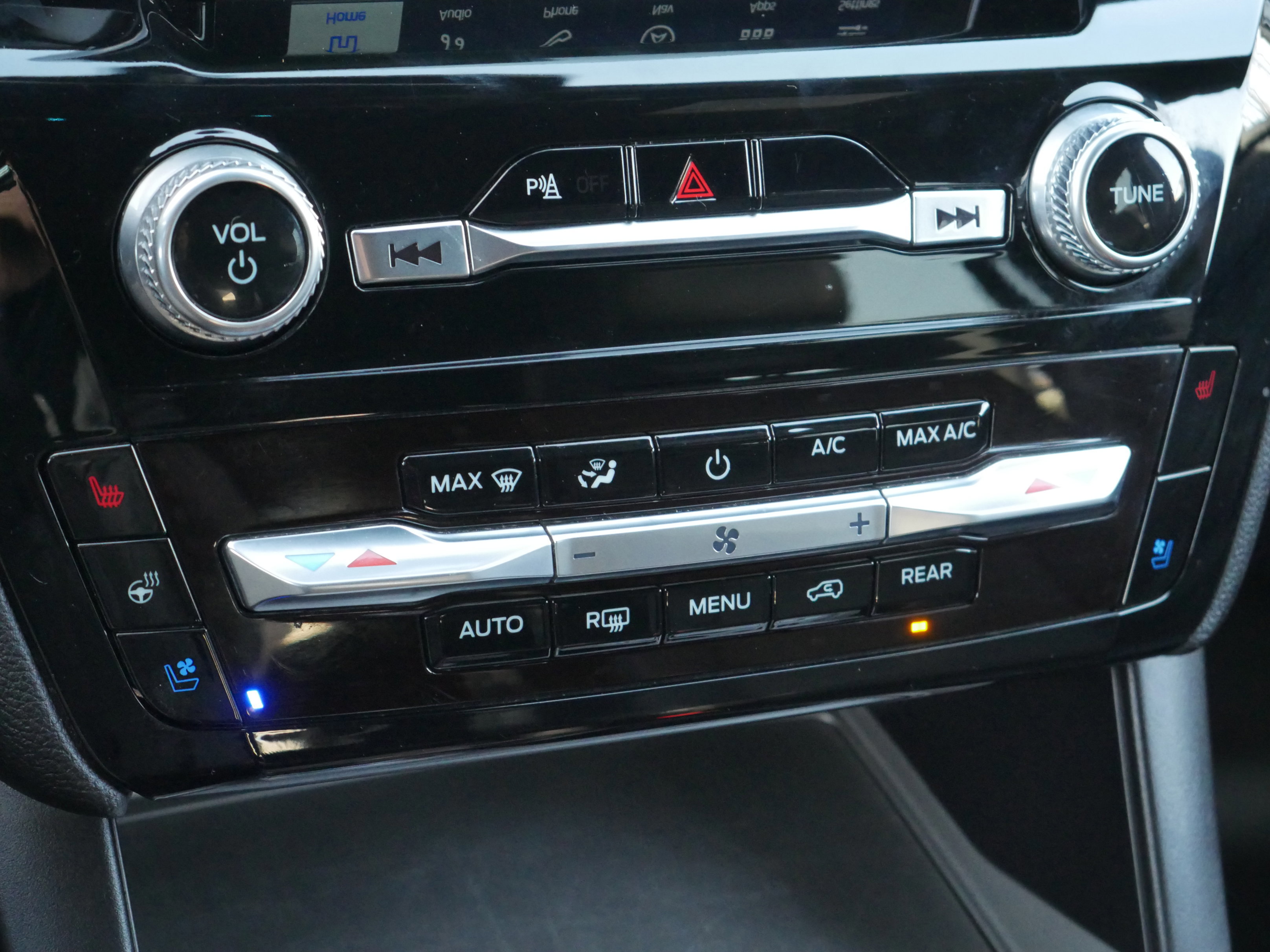 Certified 2023 Ford Explorer ST w/ Equipment Group 401A image 19