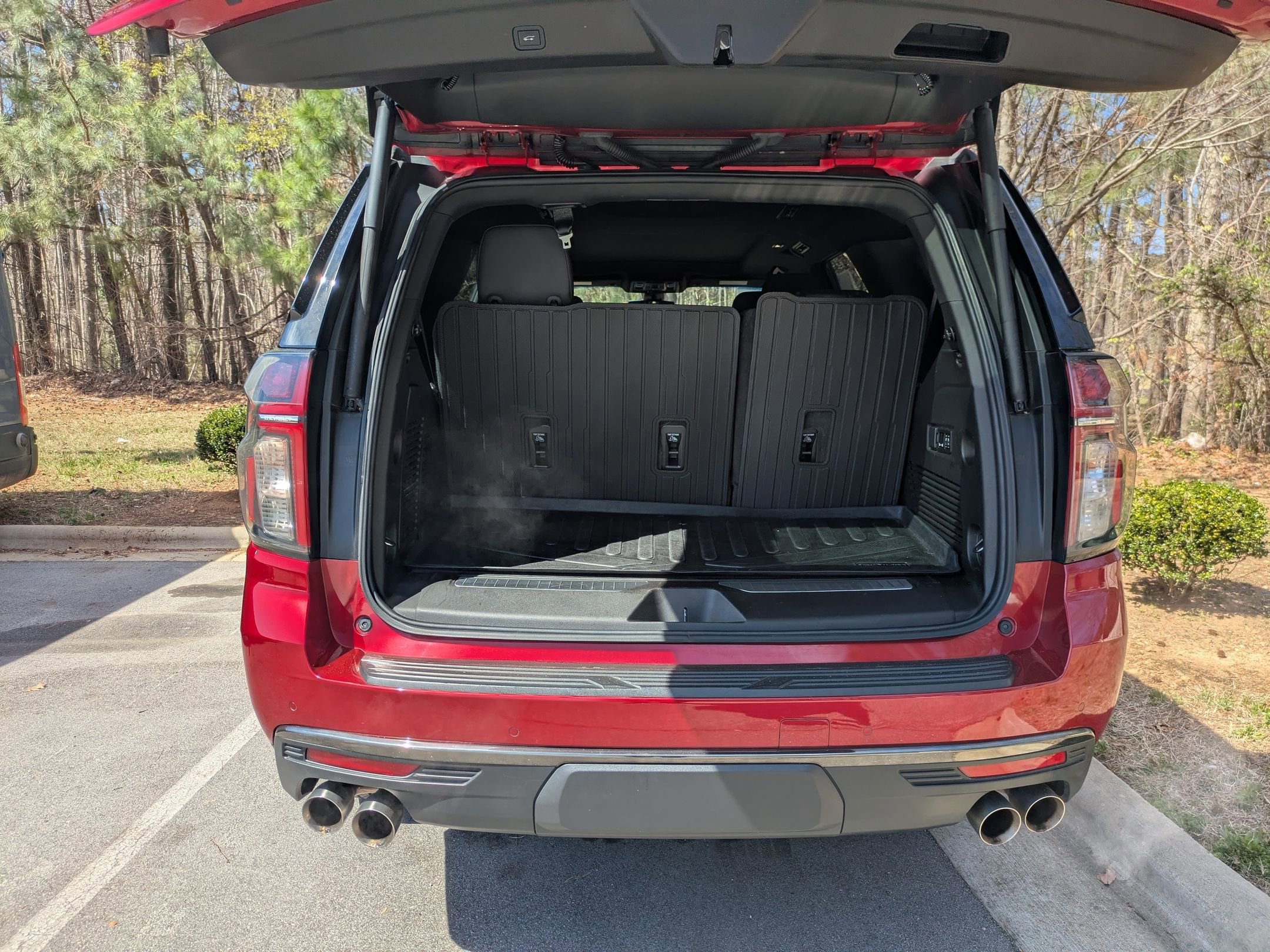 Used 2022 Chevrolet Tahoe Z71 w/ Z71 Off-Road Package image 34