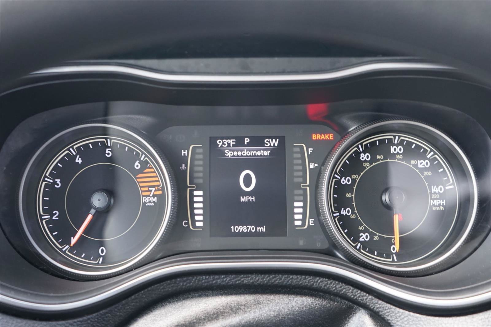 Used 2020 Jeep Cherokee Latitude FWD image 16