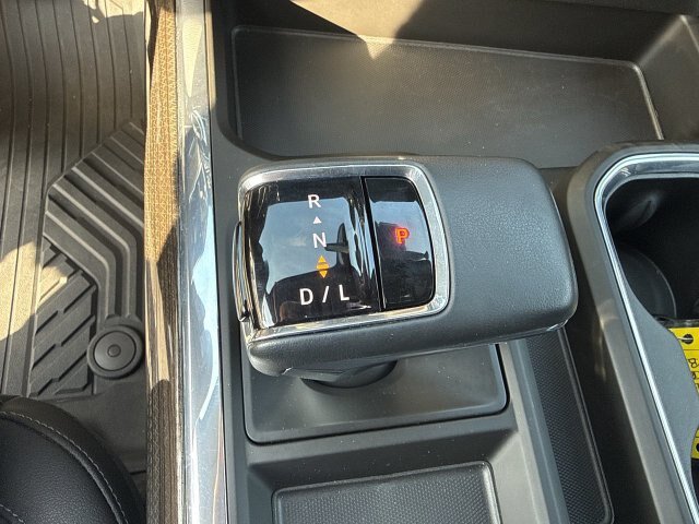 Used 2024 Chevrolet Silverado 1500 RST AWD/4WD image 33
