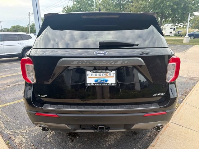 Certified 2023 Ford Explorer XLT w/ Equipment Group 202A AWD/4WD image 6