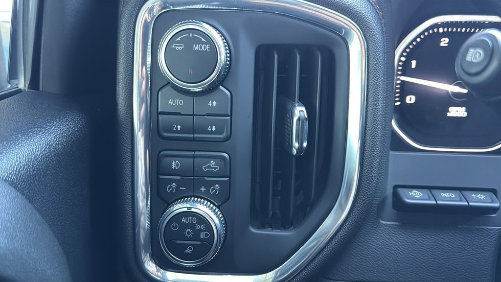 Used 2023 GMC Sierra 2500 AT4 w/ AT4 Premium Plus Package image 19