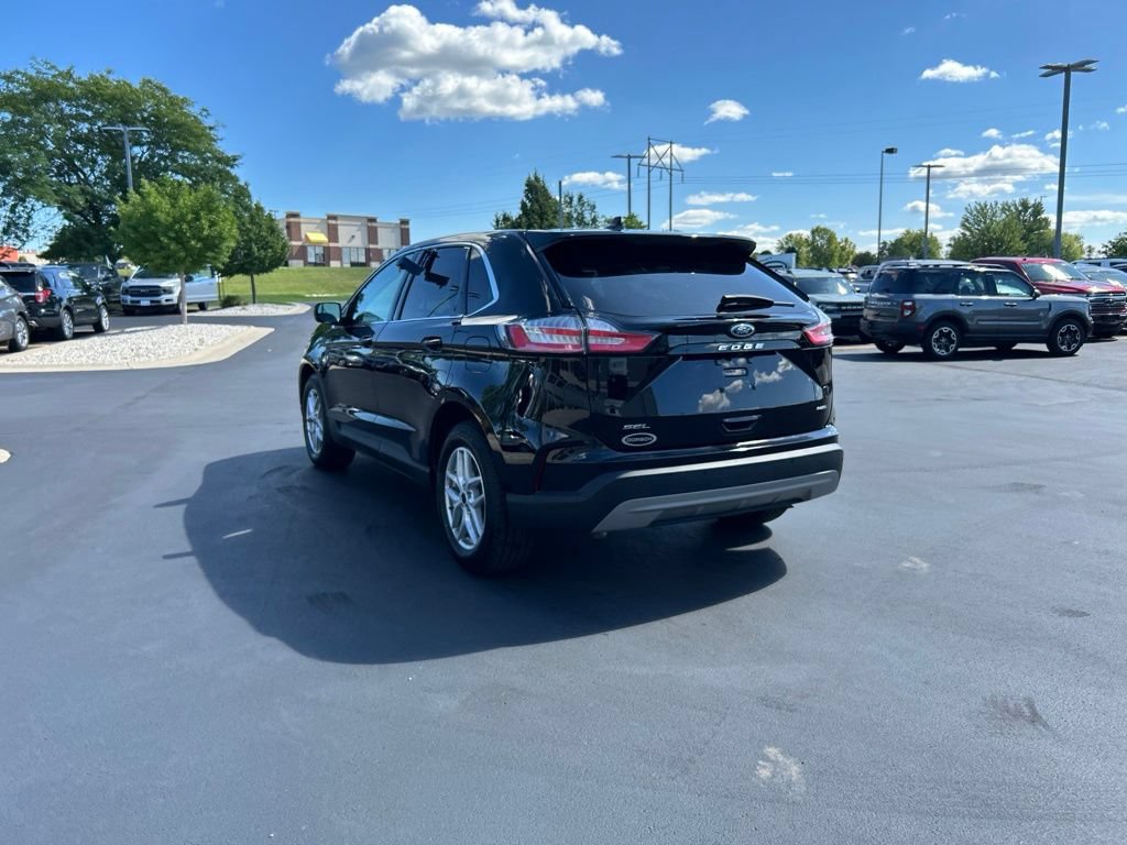 Certified 2024 Ford Edge SEL w/ Convenience Package AWD/4WD image 9