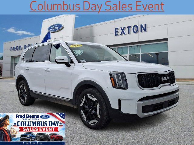 Used 2024 Kia Telluride EX w/ EX Captain's Chair Package FWD image 1