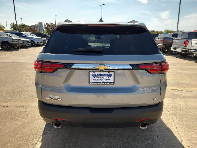 Used 2023 Chevrolet Traverse LT FWD image 4