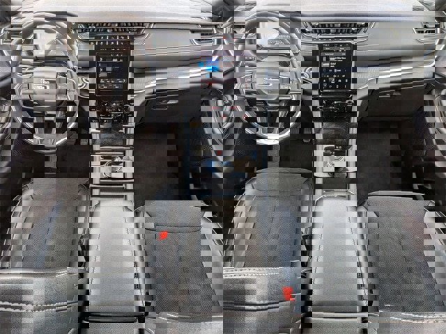 Used 2024 Jeep Grand Cherokee L Altitude image 27