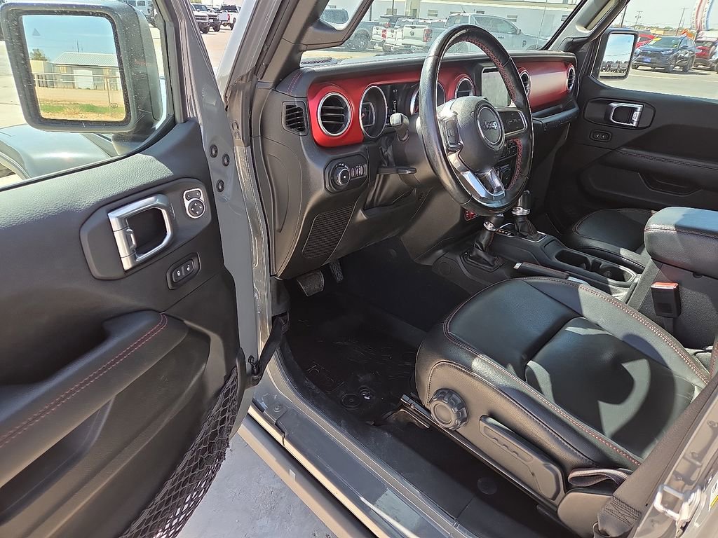 Used 2022 Jeep Wrangler Unlimited Rubicon w/ LED Lighting Group AWD/4WD image 21