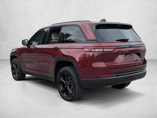 Used 2023 Jeep Grand Cherokee Limited w/ Luxury Tech Group II RWD image 7