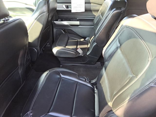 Certified 2023 Ford Explorer XLT w/ Equipment Group 202A AWD/4WD image 26
