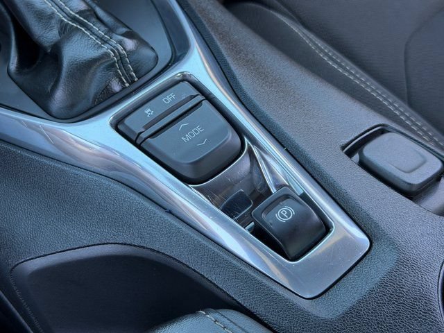 Used 2018 Chevrolet Camaro LT RWD image 18