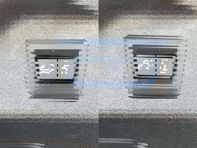 Used 2023 BMW X7 xDrive40i w/ Executive Package image 13