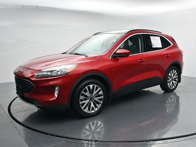 Certified 2022 Ford Escape Titanium w/ Class II Trailer Tow Package AWD/4WD video 4