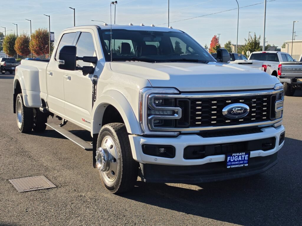 Certified 2025 Ford F450 Platinum w/ FX4 Off-Road Package AWD/4WD image 4