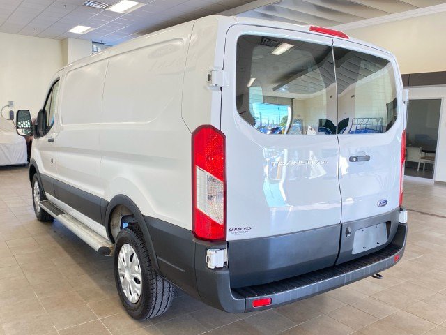 Certified 2025 Ford Transit 250 Low Roof w/ Exterior Upgrade Package RWD image 5