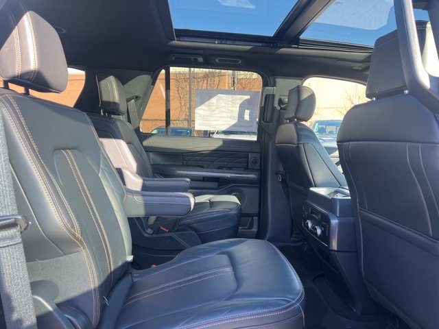 Certified 2024 Ford Expedition Platinum image 13
