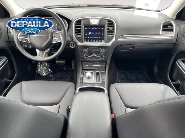 Used 2019 Chrysler 300 Touring w/ Driver Convenience Group AWD/4WD image 13