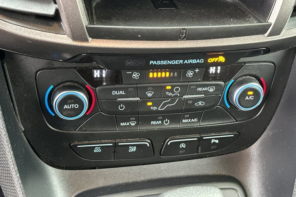 Certified 2021 Ford Transit Connect XLT FWD image 20