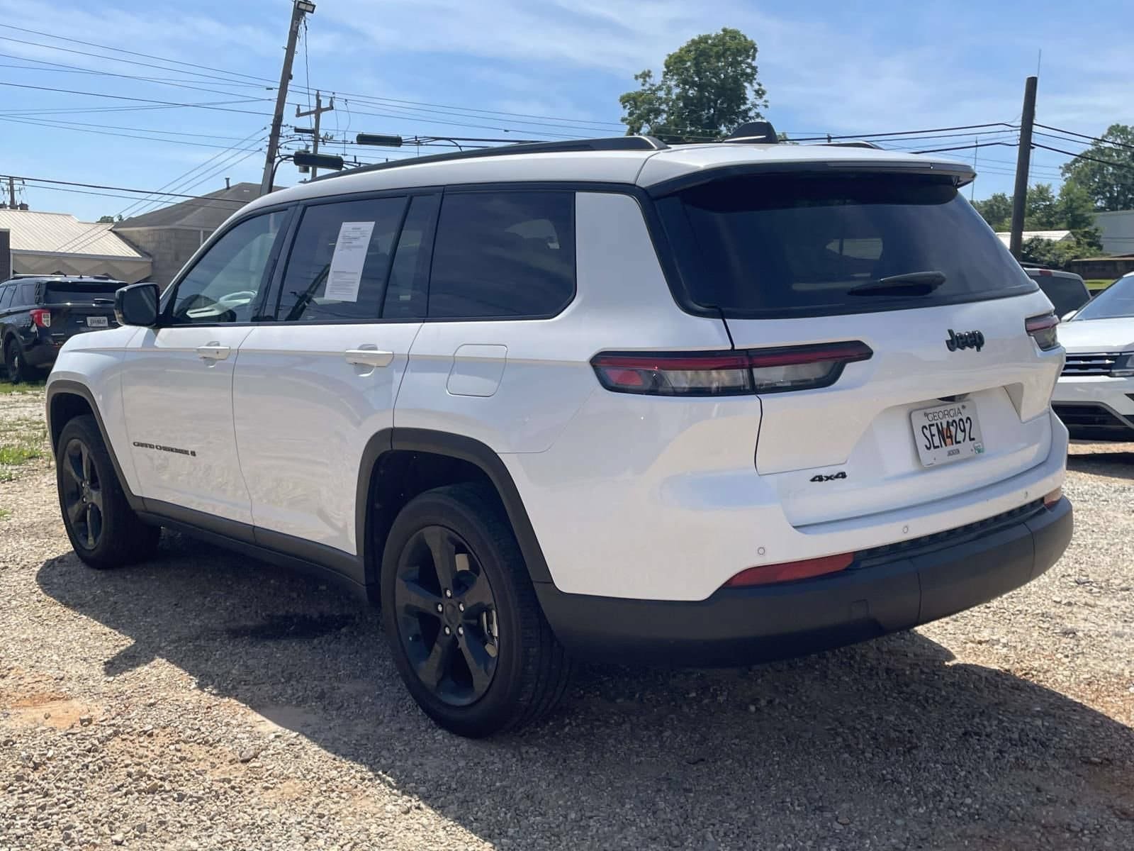 Used 2023 Jeep Grand Cherokee L Laredo AWD/4WD image 11