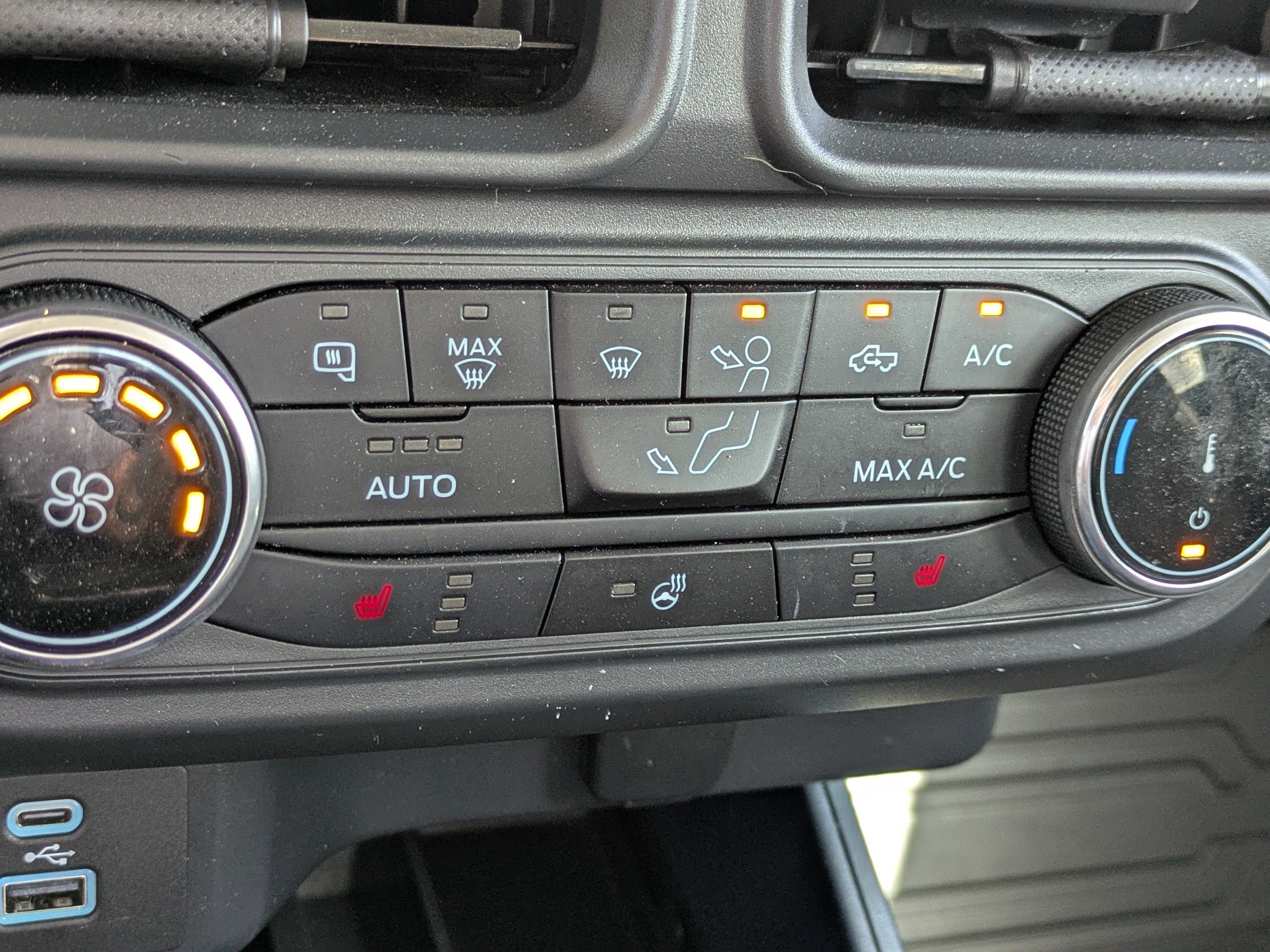 Certified 2023 Ford Maverick XLT w/ Equipment Group 300A Standard AWD/4WD image 26