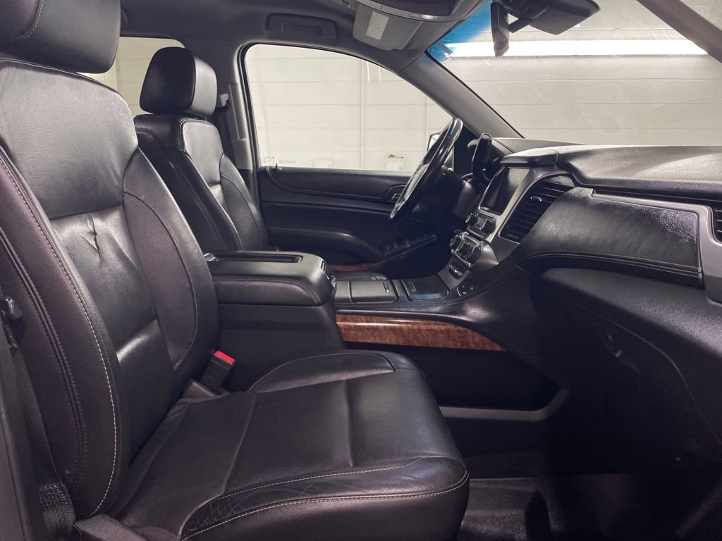 Used 2018 Chevrolet Suburban Premier image 28