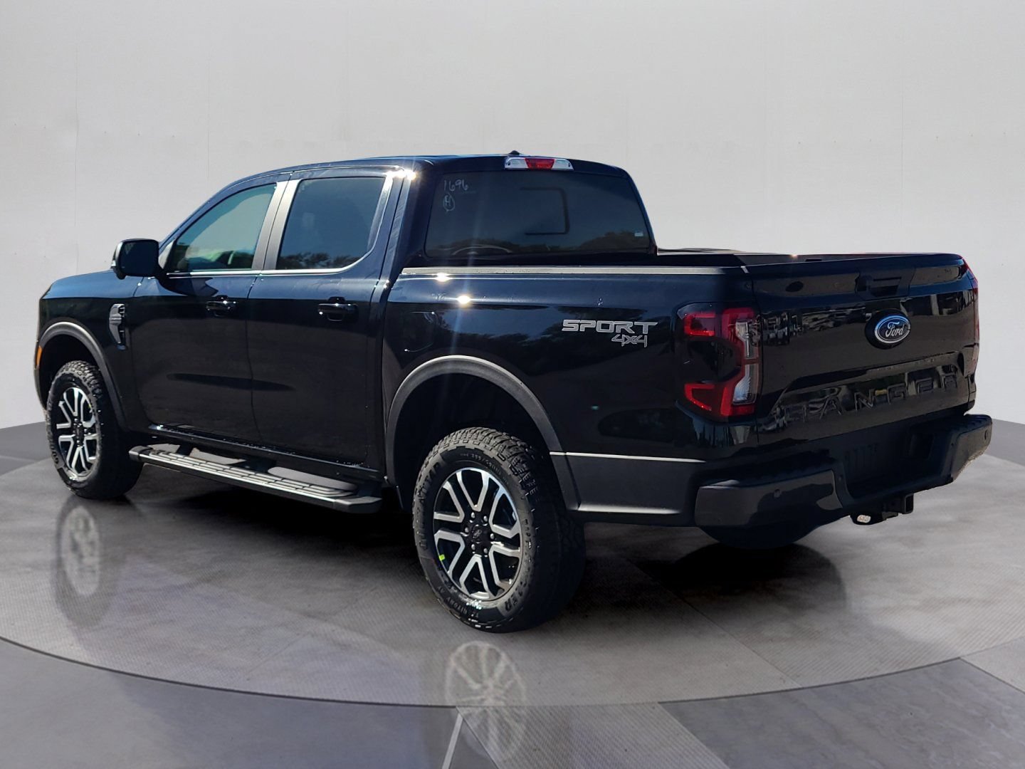 Certified 2025 Ford Ranger Lariat w/ Advanced Towing Package AWD/4WD image 11