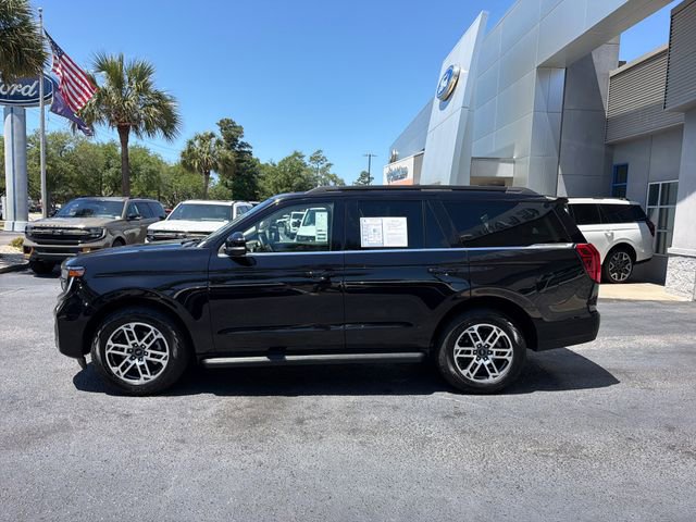 Certified 2025 Ford Expedition Active AWD/4WD image 4