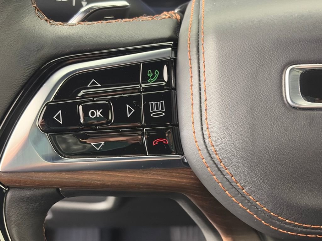 Used 2024 Jeep Grand Cherokee Summit image 17