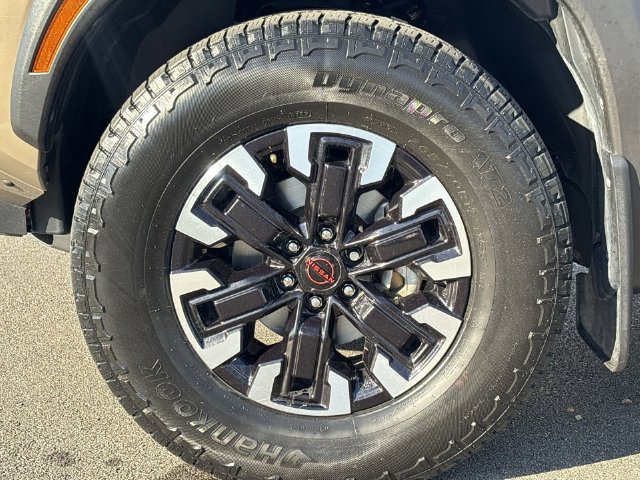 Used 2023 Nissan Frontier PRO-4X w/ Pro-4X Premium Package AWD/4WD image 18