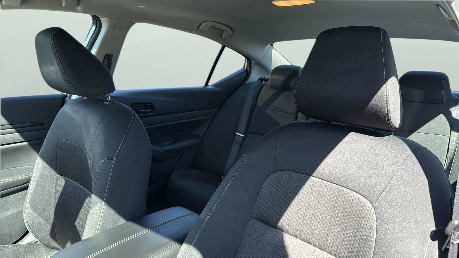 Used 2024 Nissan Altima 2.5 SV image 10