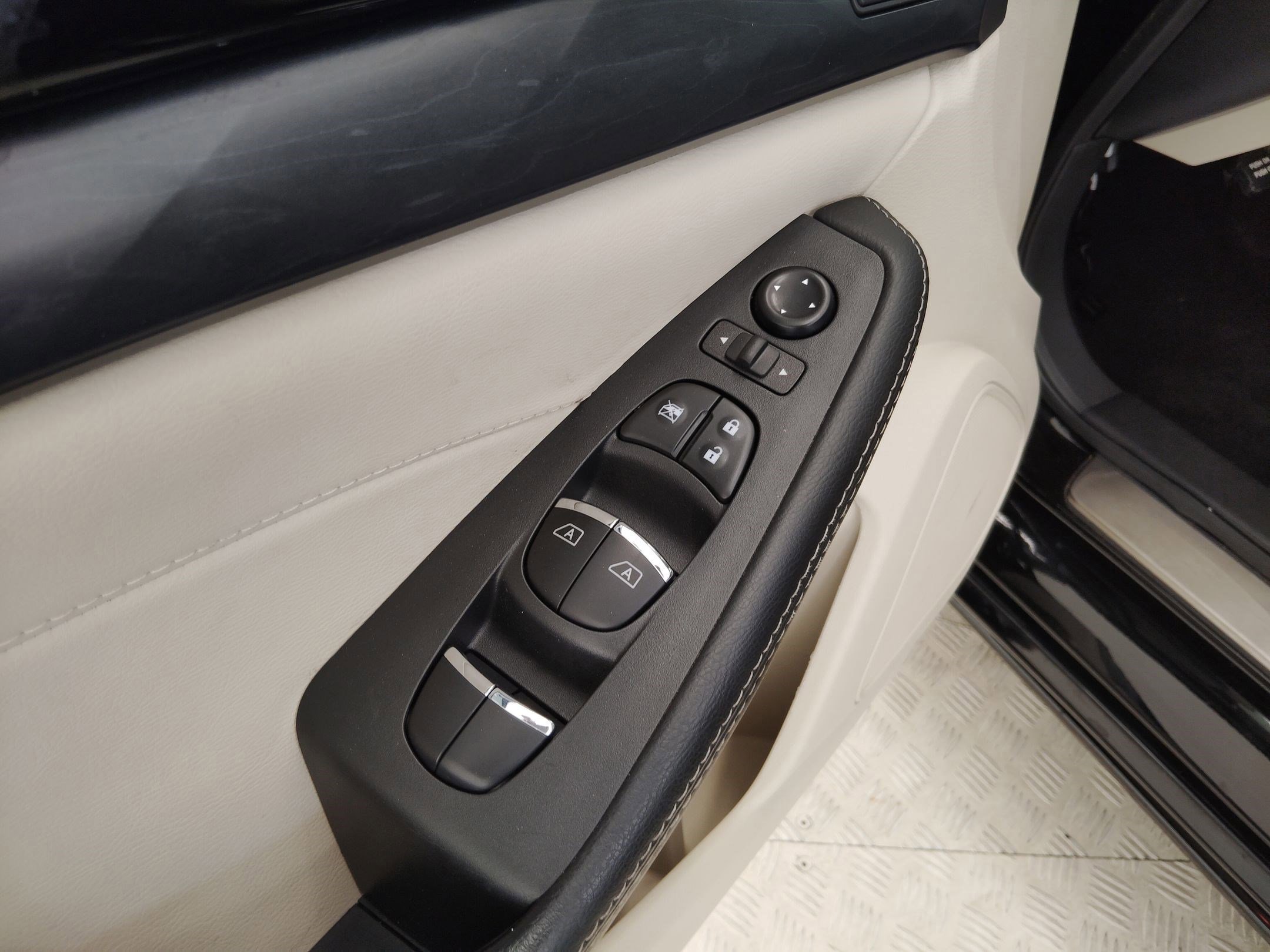 Used 2023 Nissan Maxima Platinum w/ Sport Mat Group image 25