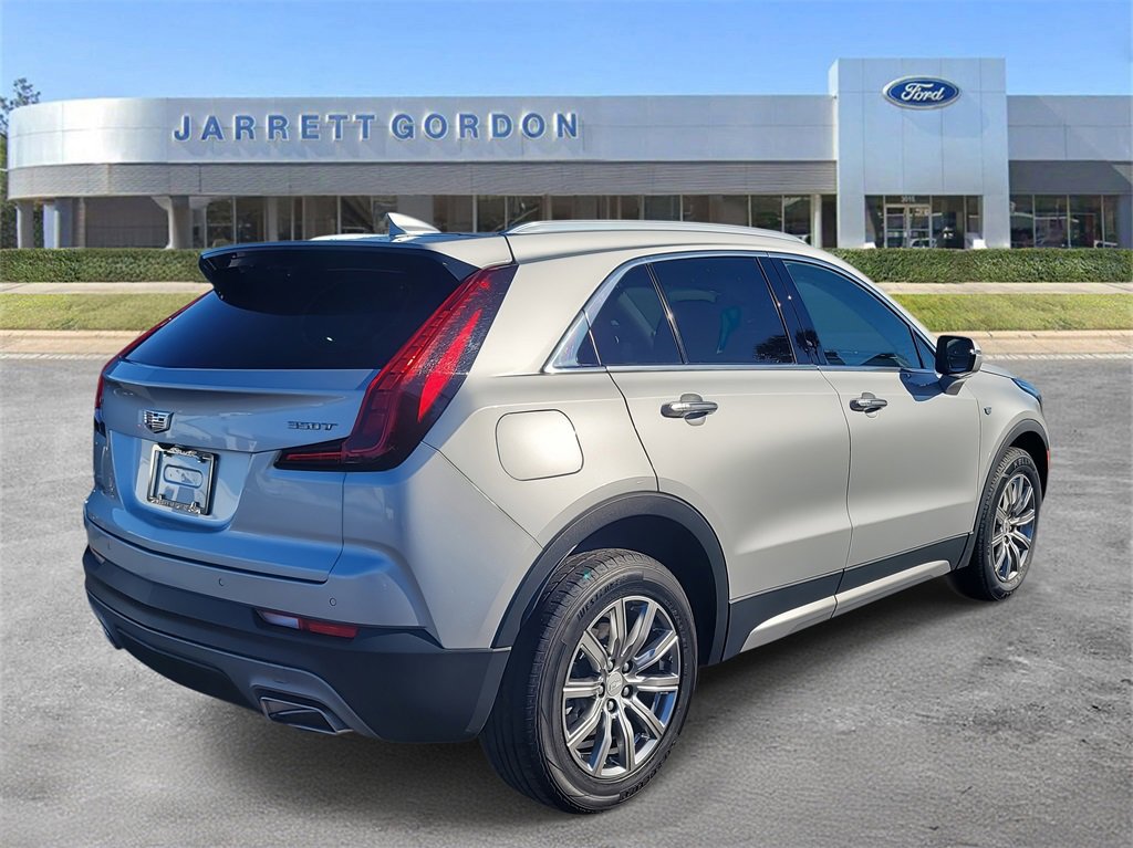 Used 2022 Cadillac XT4 Premium Luxury w/ Safety Alert Package image 3