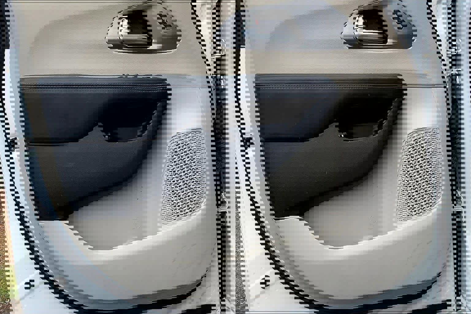 Used 2021 Chrysler Pacifica Touring-L image 27