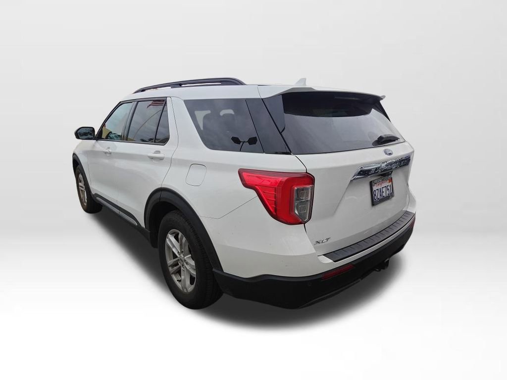 Certified 2021 Ford Explorer XLT image 4