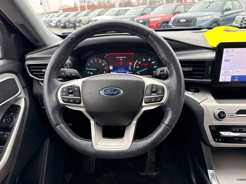 Certified 2022 Ford Explorer XLT w/ Equipment Group 202A image 13
