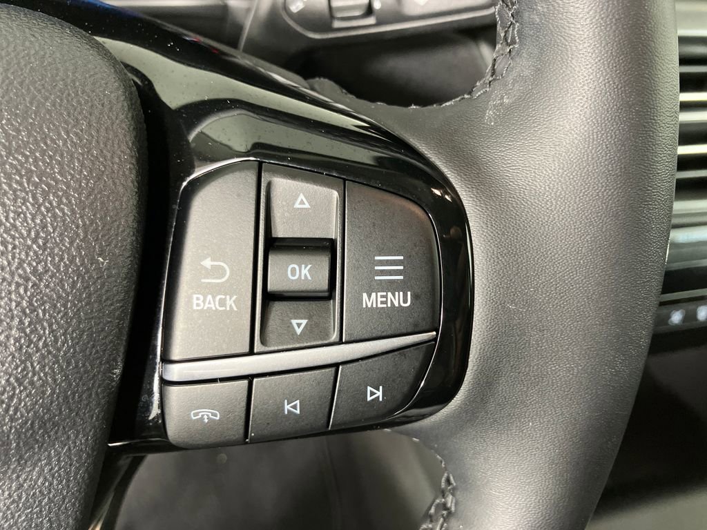 Certified 2024 Ford Escape SE image 18