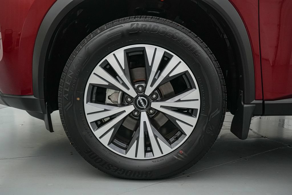 Used 2023 Nissan Rogue SV AWD/4WD image 10