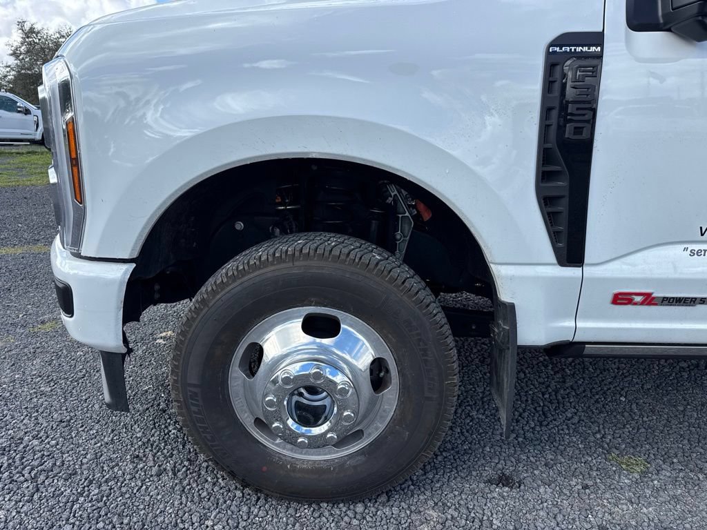 Certified 2026 Ford F350 Platinum AWD/4WD image 8