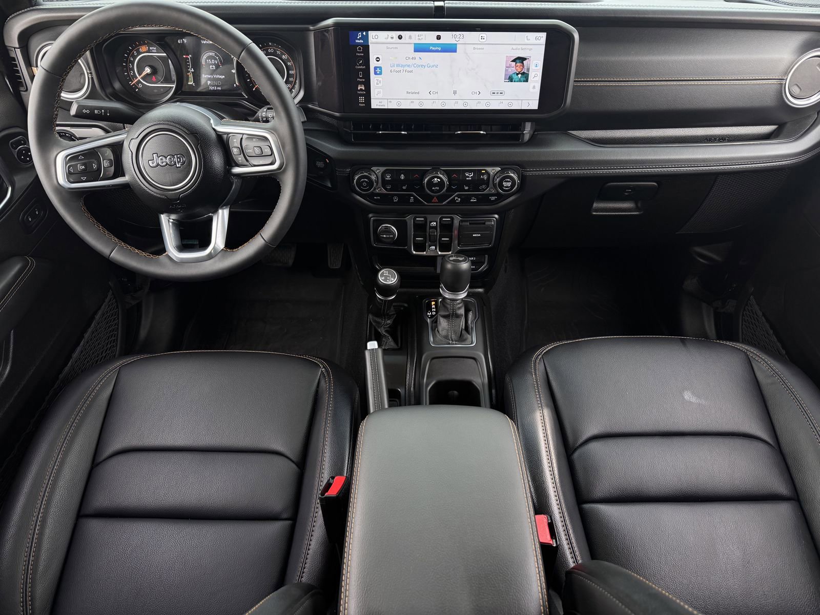 Used 2024 Jeep Wrangler Sahara w/ Safety Group image 12