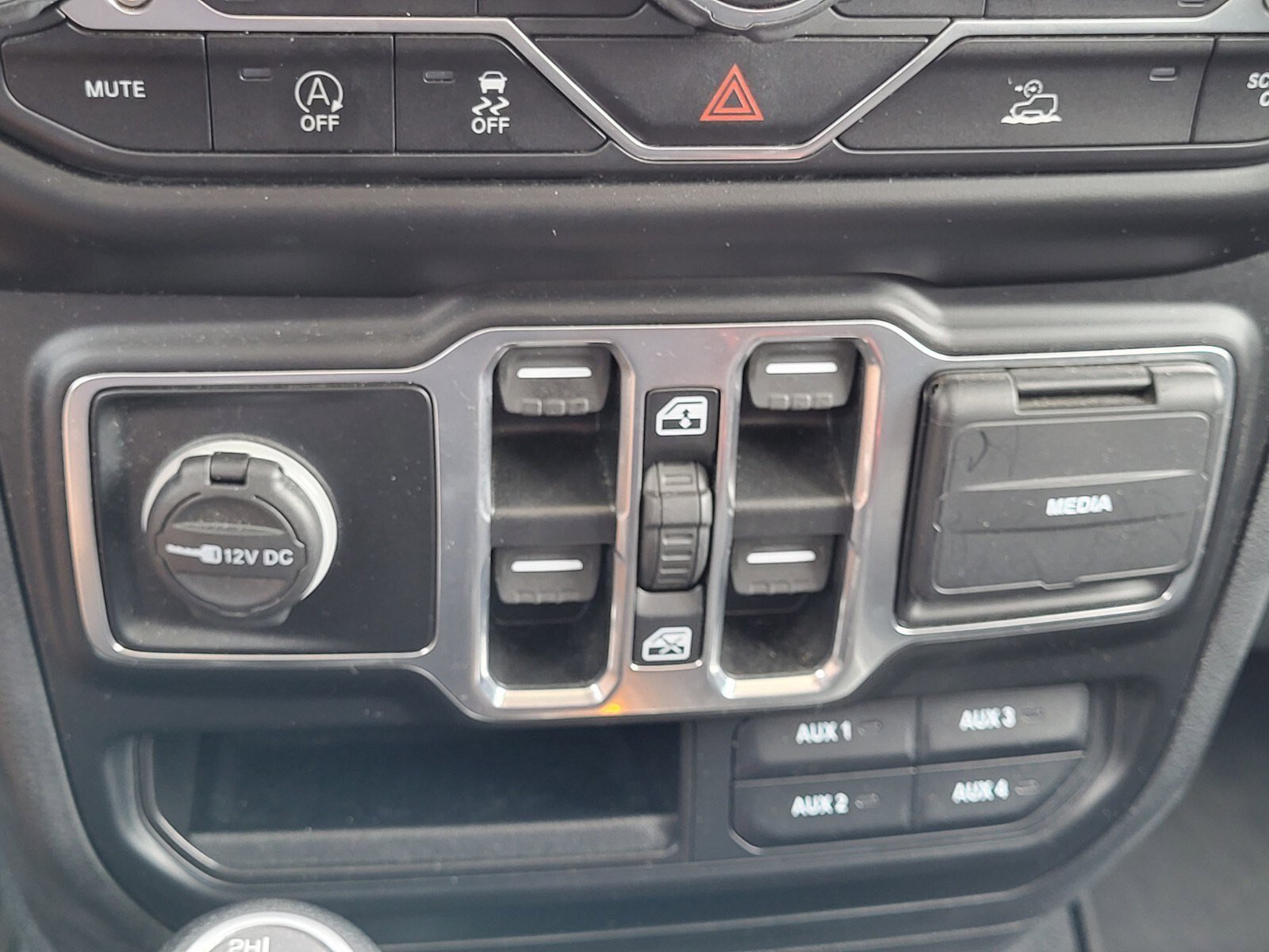 Used 2022 Jeep Wrangler Unlimited Sport image 22