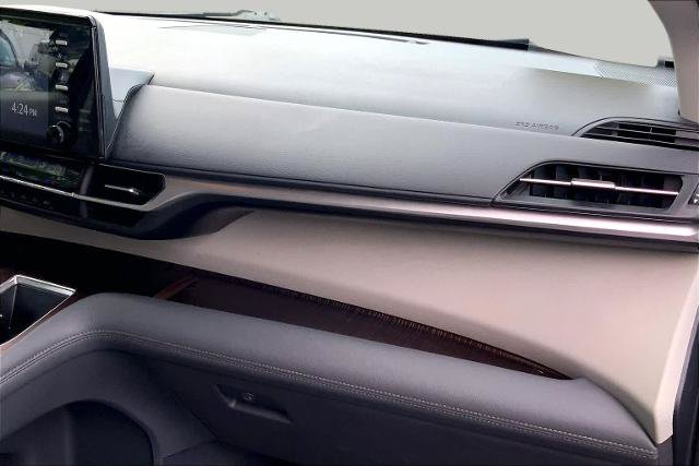 Used 2021 Toyota Sienna LE FWD image 19