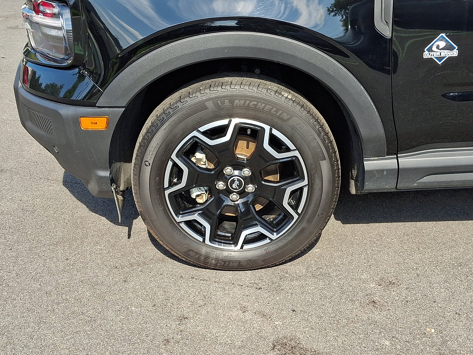 Certified 2025 Ford Bronco Sport Outer Banks w/ Outer Banks Tech Package+ AWD/4WD image 9