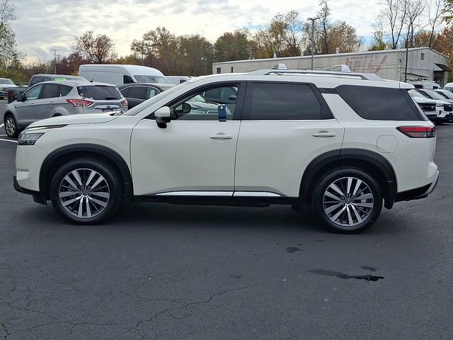 Used 2022 Nissan Pathfinder Platinum w/ Cargo Package image 6