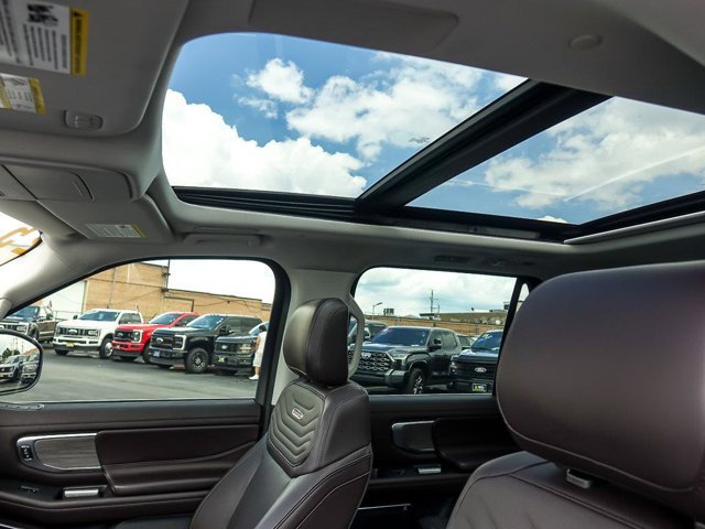Certified 2025 Ford Expedition Platinum w/ Platinum Ultimate Package AWD/4WD image 15
