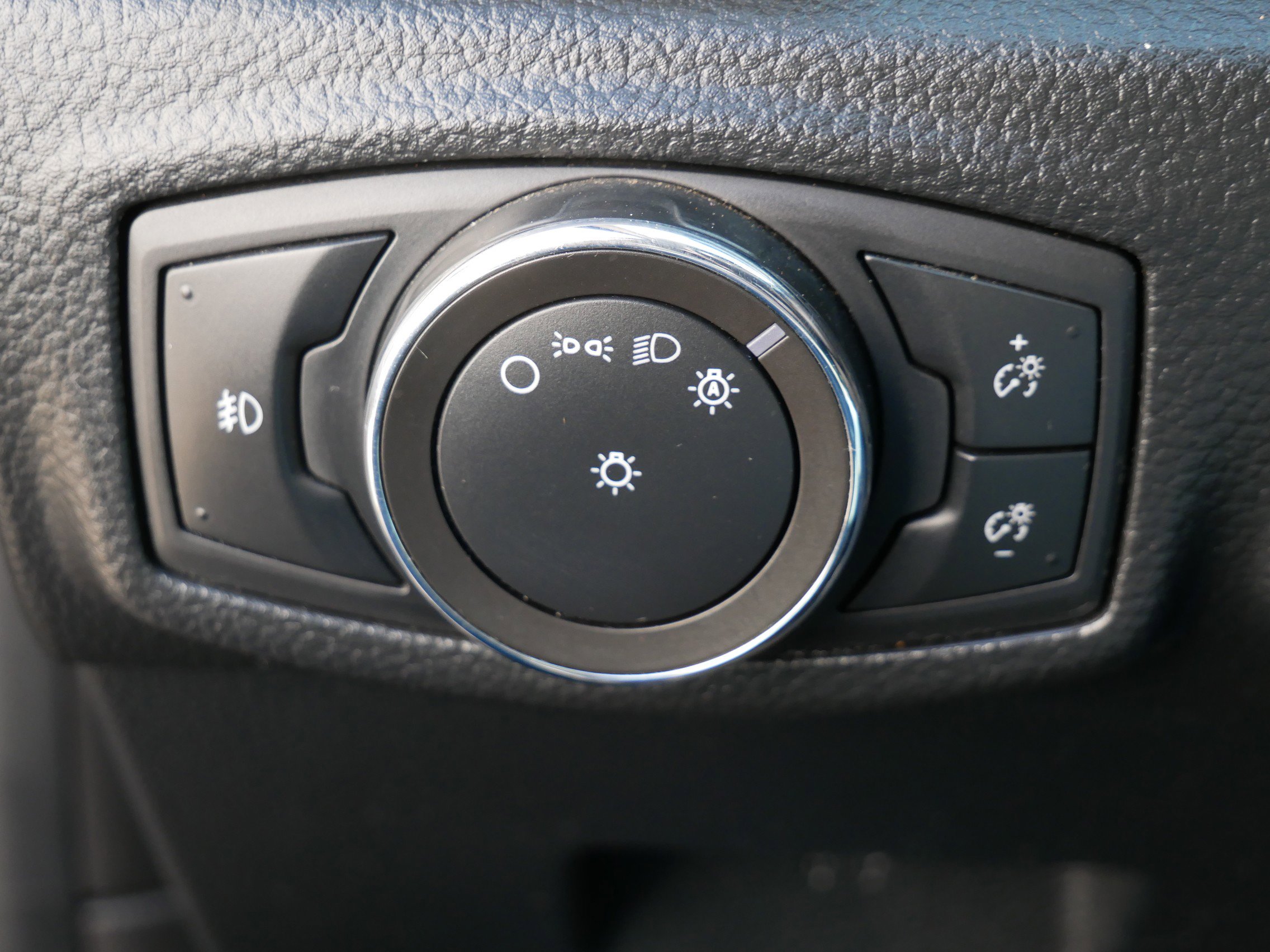 Certified 2020 Ford Ranger XLT w/ Equipment Group 301A Mid image 14