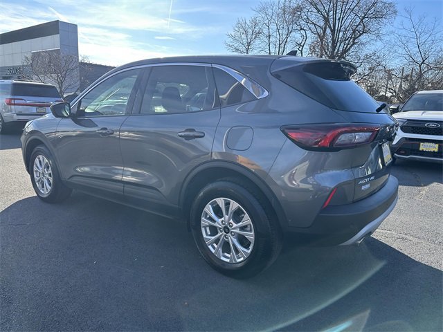 Certified 2023 Ford Escape Active w/ Tech Pack #2 image 3