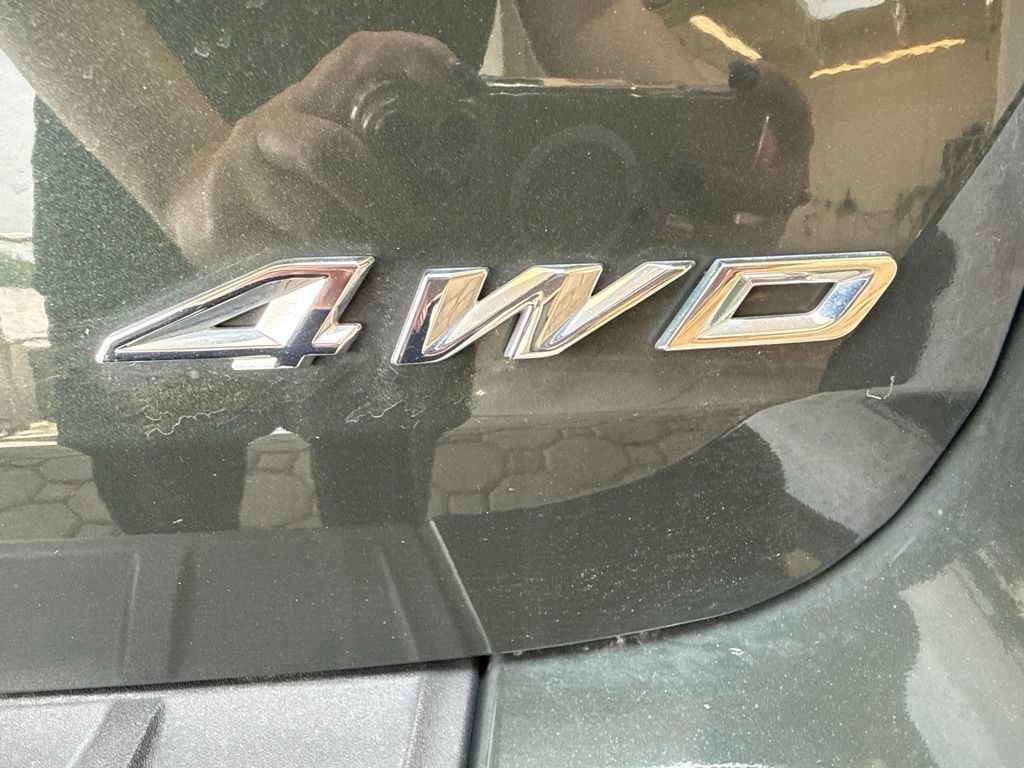 Certified 2023 Ford Explorer XLT w/ Equipment Group 202A AWD/4WD image 10