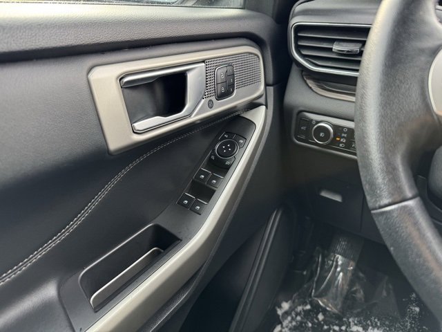 Certified 2023 Ford Explorer Limited w/ Equipment Group 301A image 29